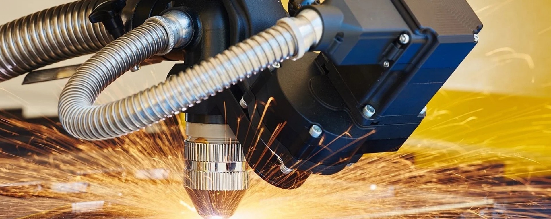 Plasma Metal Cutting 